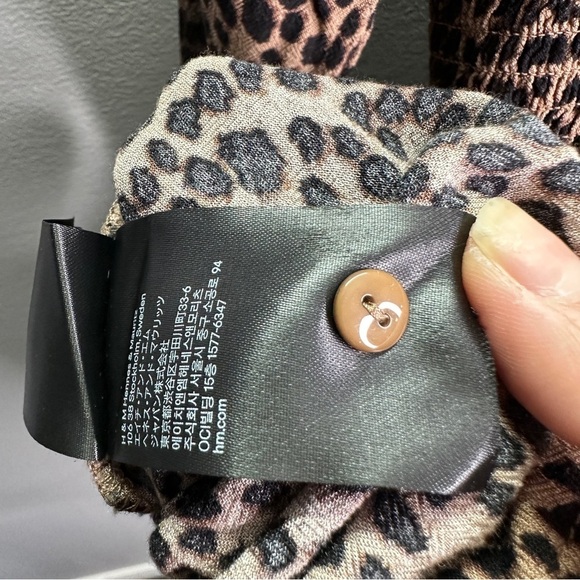 H&M Animal Print Long Sleeve Dress sz 8 - Picture 11 of 12